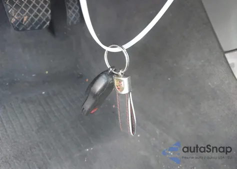 2022 Porsche Macan из США, поврежденный, VIN WP1AA2A56NLB01975